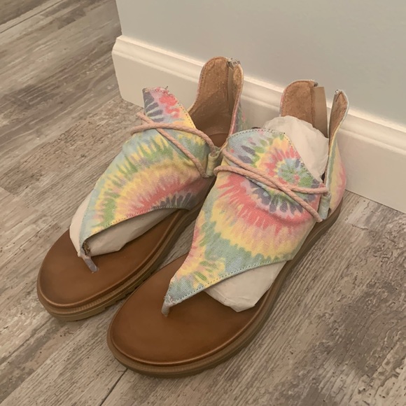 Very G sandals size 8 Pastel tie dye print - Picture 1 of 5